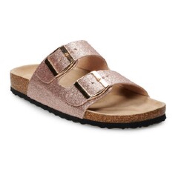 SO Shoes - ⭐️3/$25⭐️ Rose Gold Birkenstock like Sandals